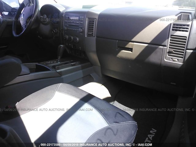 1N6BA07A76N516952 - 2006 NISSAN TITAN XE/SE/LE Dark Blue photo 5