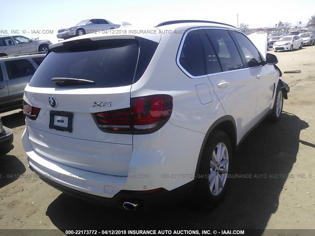 5UXKR2C50E0H34390 - 2014 BMW X5 SDRIVE35I WHITE photo 4