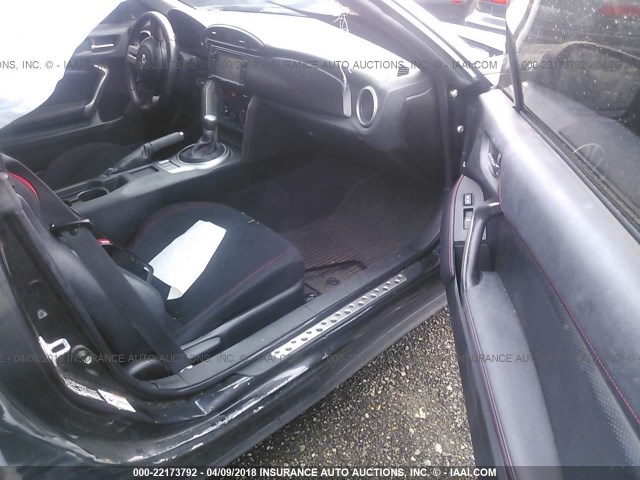 JF1ZNAA18E8706430 - 2014 TOYOTA SCION FR-S 灰色 照片 5