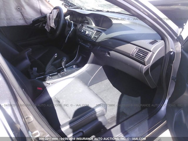 1HGCR2F58GA240324 - 2016 HONDA ACCORD SPORT 灰色 照片 5