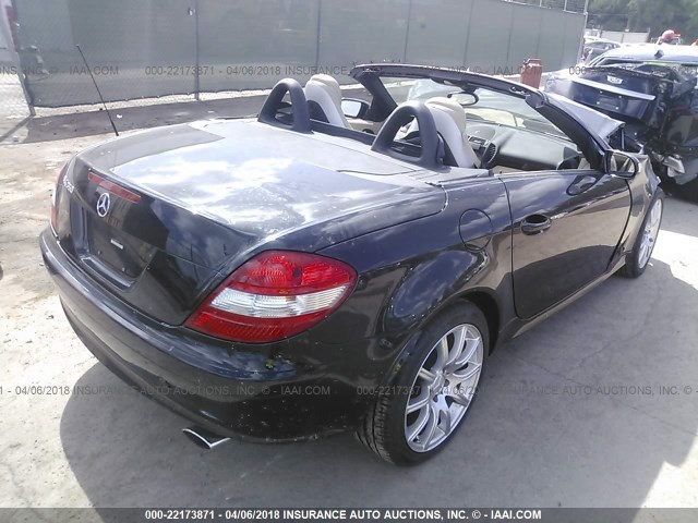 WDBWK56F76F099580 - 2006 MERCEDES-BENZ SLK 350 BLACK photo 4