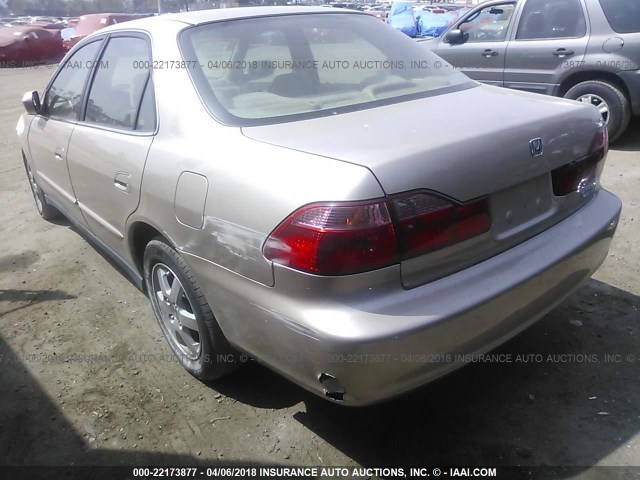 JHMCG5679YC013526 - 2000 HONDA ACCORD SE GOLD photo 3