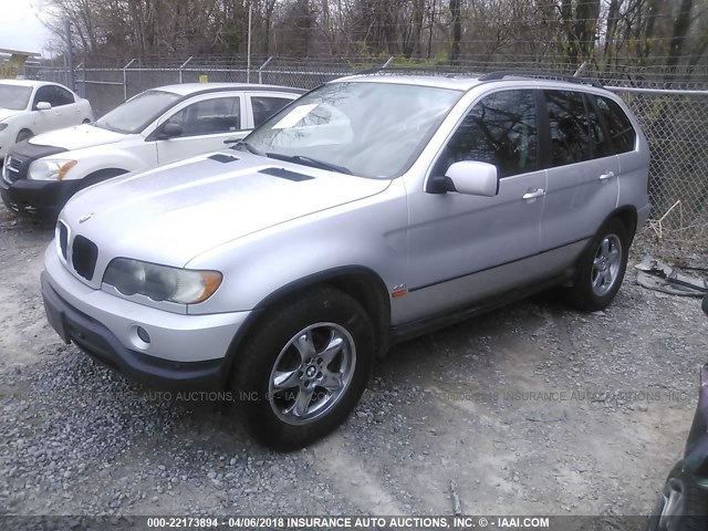 5UXFB33573LH42011 - 2003 BMW X5 4.4I SILVER photo 2