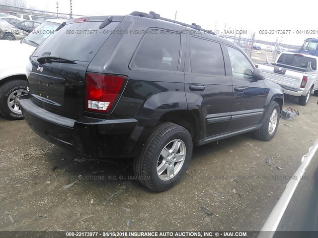 1J8GR48K77C522398 - 2007 JEEP GRAND CHEROKEE LAREDO/COLUMBIA/FREEDOM BLACK photo 4