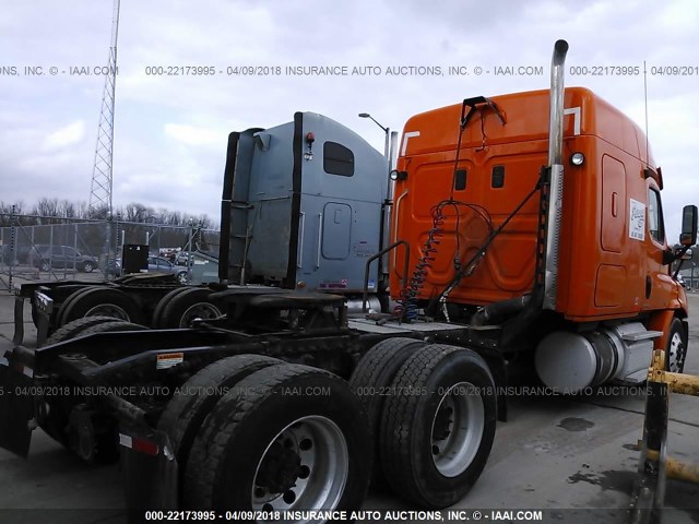 1FUJGHDV7CLBF5286 - 2012 FREIGHTLINER CASCADIA 113  Unknown photo 4