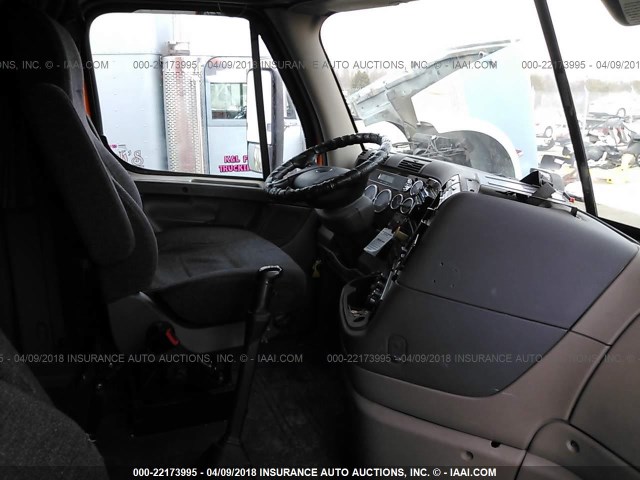 1FUJGHDV7CLBF5286 - 2012 FREIGHTLINER CASCADIA 113  Unknown photo 5