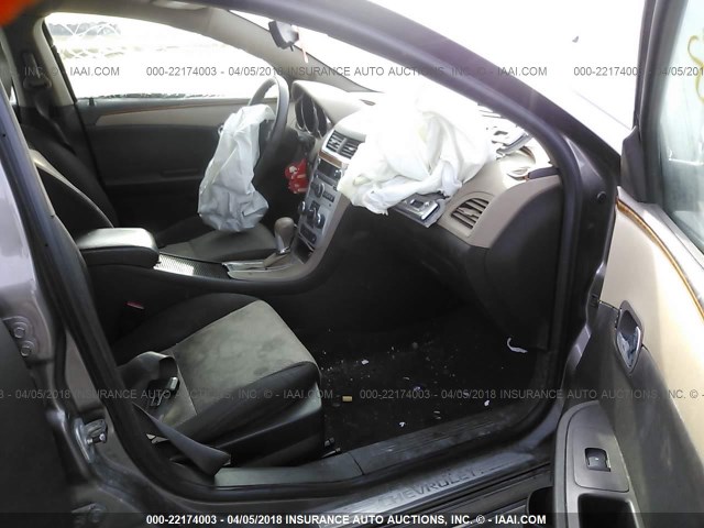 1G1ZC5E14BF335932 - 2011 CHEVROLET MALIBU 1LT ყავისფერი ფოტო 5