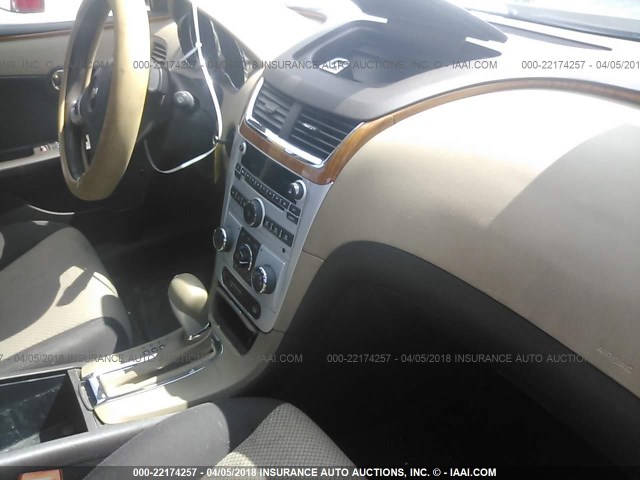 1G1ZC5EB8AF147177 - 2010 CHEVROLET MALIBU 1LT 棕色 照片 5