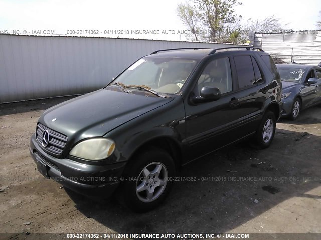 4JGAB54E61A259181 - 2001 MERCEDES-BENZ ML 320 GREEN photo 2