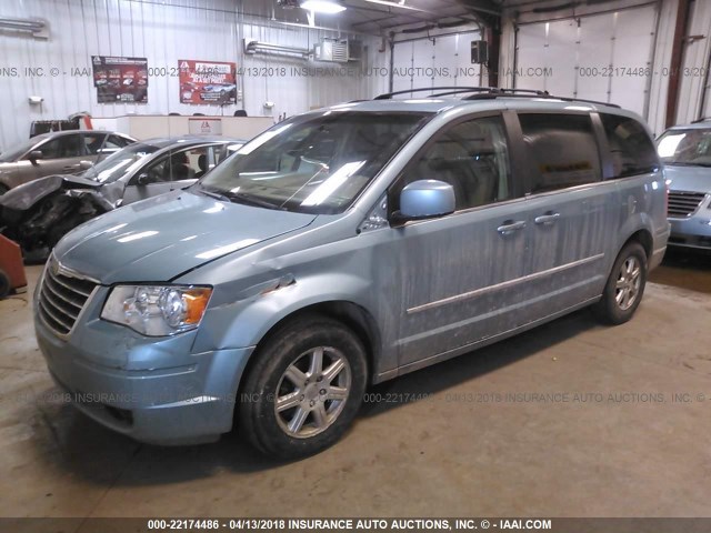 2A4RR5D10AR431873 - 2010 CHRYSLER TOWN & COUNTRY TOURING Light Blue photo 2