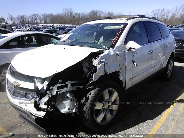 1GNKVLED9BJ275524 - 2011 CHEVROLET TRAVERSE LTZ WHITE photo 2