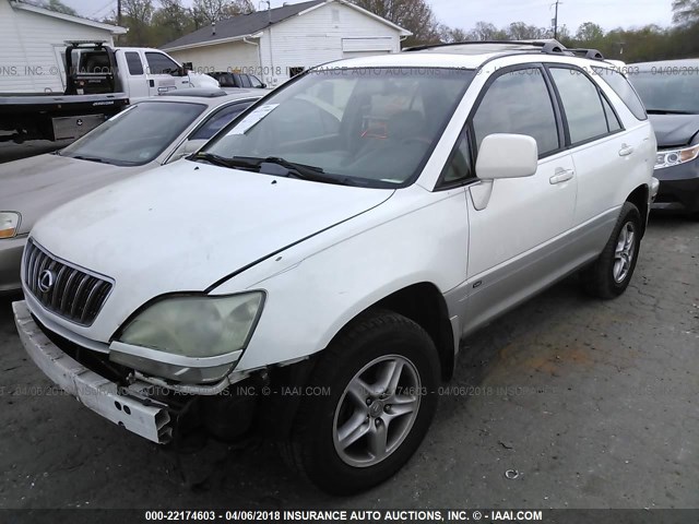 JTJHF10U010210168 - 2001 LEXUS RX 300 WHITE photo 2