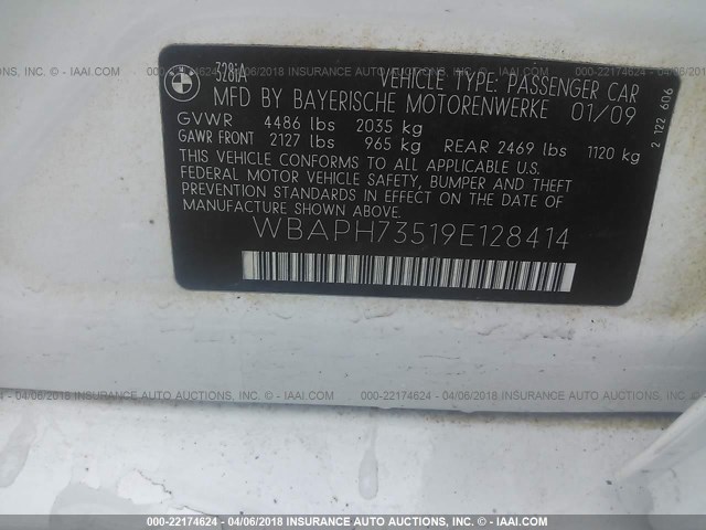 WBAPH73519E128414 - 2009 BMW 328 I WHITE photo 9