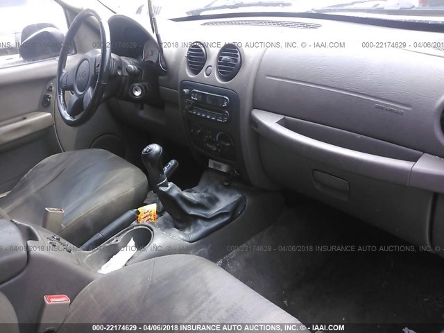 1J4GL48K04W139190 - 2004 JEEP LIBERTY SPORT 金色 照片 5