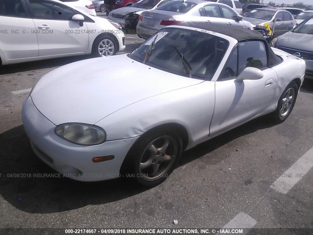 JM1NB353X10210787 - 2001 MAZDA MX-5 MIATA LS WHITE photo 2