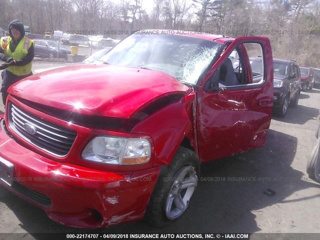 2FTRF07363CA57418 - 2003 FORD F150 SVT LIGHTNING RED photo 2