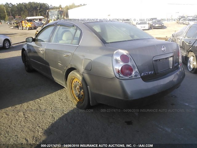 1N4AL11DX5C324992 - 2005 NISSAN ALTIMA S/SL GRAY photo 3