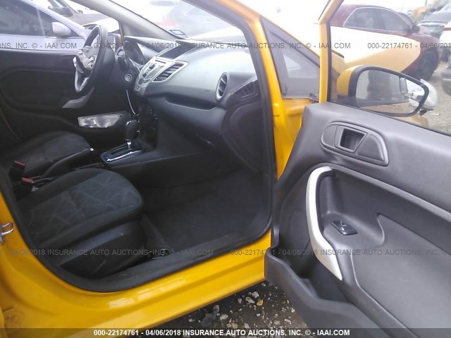 3FADP4FJ8BM225843 - 2011 FORD FIESTA SES YELLOW photo 5