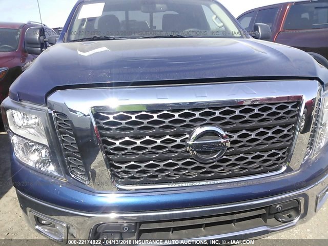 1N6AA1C53HN533633 - 2017 NISSAN TITAN SV/PRO-4X BLUE photo 6