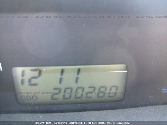 JTLKT334754024199 - 2005 TOYOTA SCION XB PURPLE photo 7