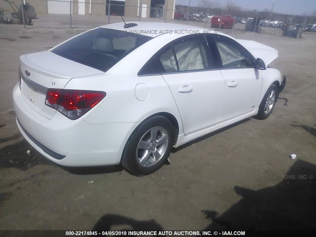 1G1PC5SB1F7269523 - 2015 CHEVROLET CRUZE LT WHITE photo 4