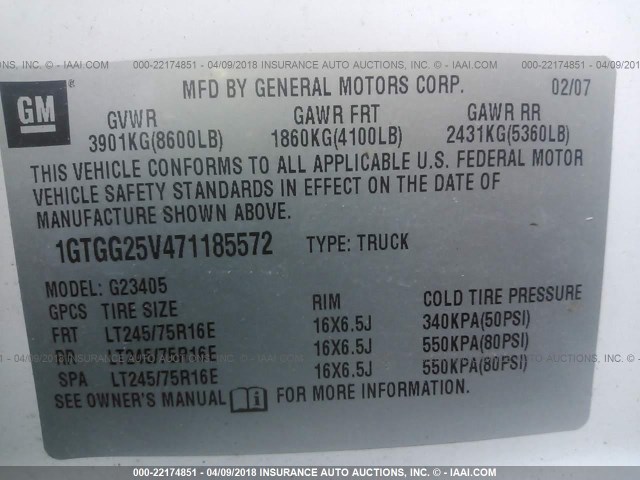 1GTGG25V471185572 - 2007 GMC SAVANA G2500 WHITE photo 9