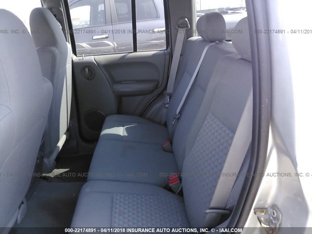 1J4GL48K95W601327 - 2005 JEEP LIBERTY SPORT 银色 照片 8