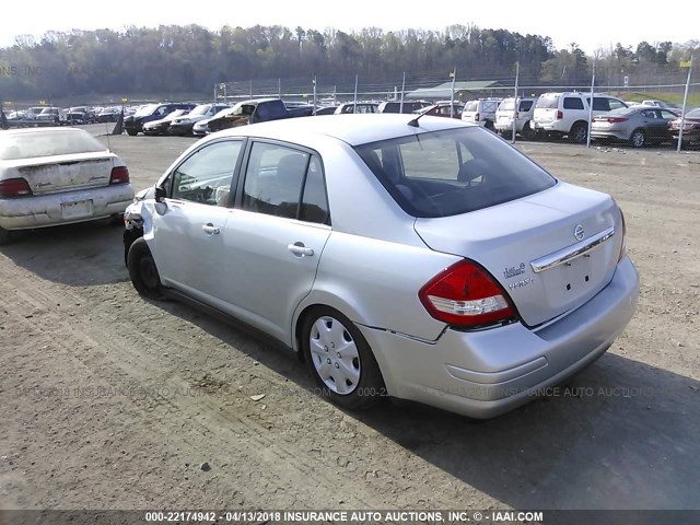 3N1BC11E89L380241 - 2009 NISSAN VERSA S/SL SILVER photo 3