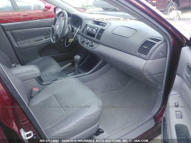 4T1BF30K54U064376 - 2004 TOYOTA CAMRY LE/XLE/SE 勃艮第红 照片 5
