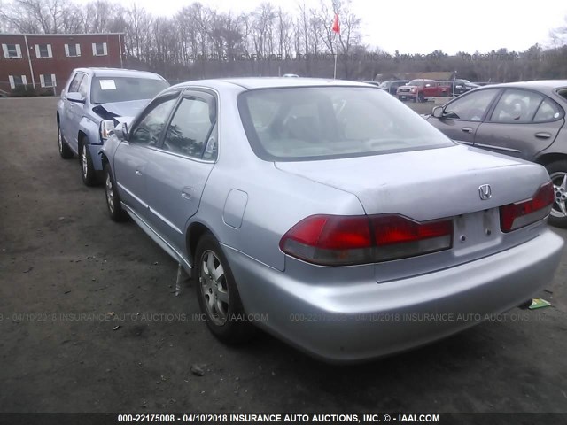 1HGCG65832A144652 - 2002 HONDA ACCORD EX SILVER photo 3