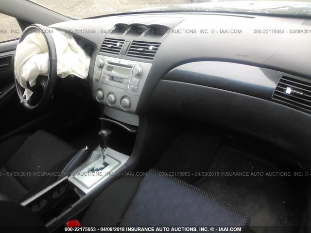 4T1CA38P46U080039 - 2006 TOYOTA CAMRY SOLARA SE/SLE ლურჯი ფოტო 5