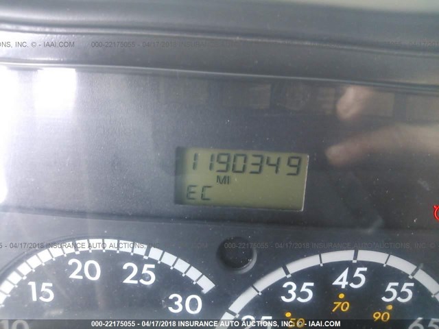 1FUJA6CK97LZ18574 - 2007 FREIGHTLINER CONVENTIONAL COLUMBIA WHITE photo 6