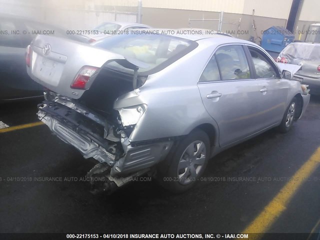 4T1BE46K67U545189 - 2007 TOYOTA CAMRY NEW GENERAT CE/LE/XLE/SE SILVER photo 4