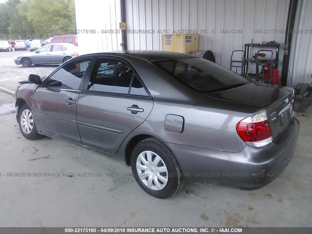4T1BE32K35U564151 - 2005 TOYOTA CAMRY LE/XLE/SE 灰色 照片 3