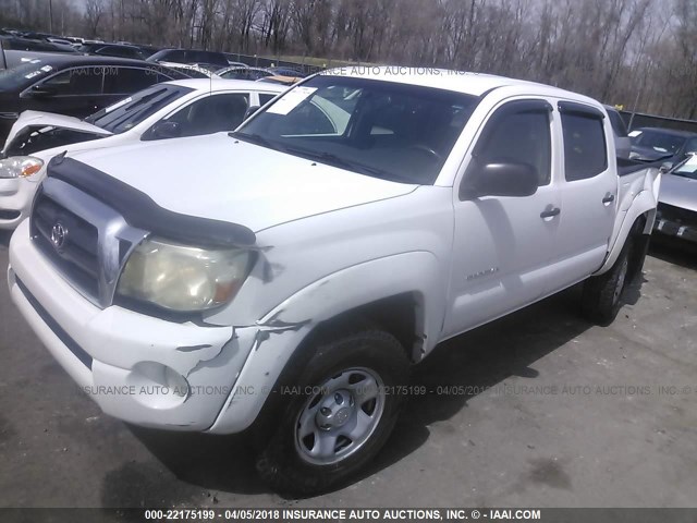 5TEJU62N97Z458733 - 2007 TOYOTA TACOMA DOUBLE CAB PRERUNNER WHITE photo 2