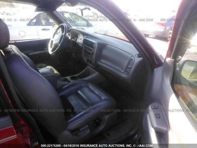 1FMZU77E62UB71803 - 2002 FORD EXPLORER SPORT TR  RED photo 5