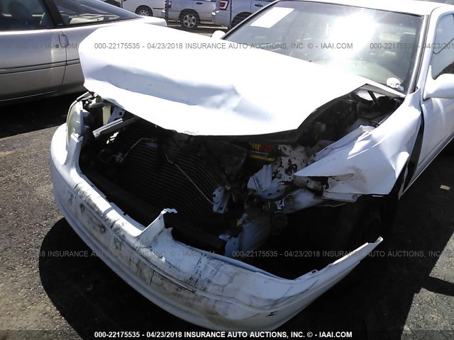 4T1BG22K31U852606 - 2001 TOYOTA CAMRY CE/LE/XLE 白色 照片 6