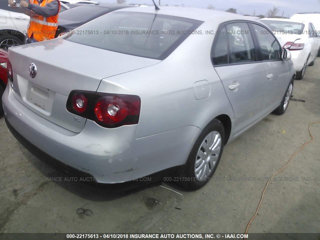 3VWJZ7AJ9AM080808 - 2010 VOLKSWAGEN JETTA S 银色 照片 4