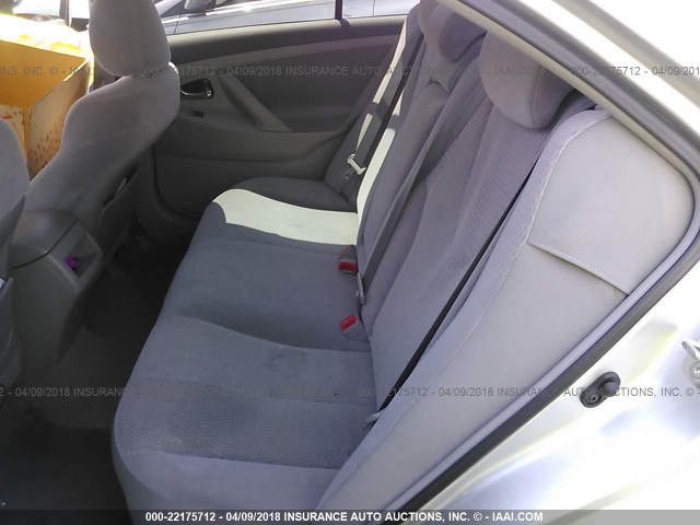 4T1BF3EK3BU600375 - 2011 TOYOTA CAMRY SE/LE/XLE SILVER photo 8