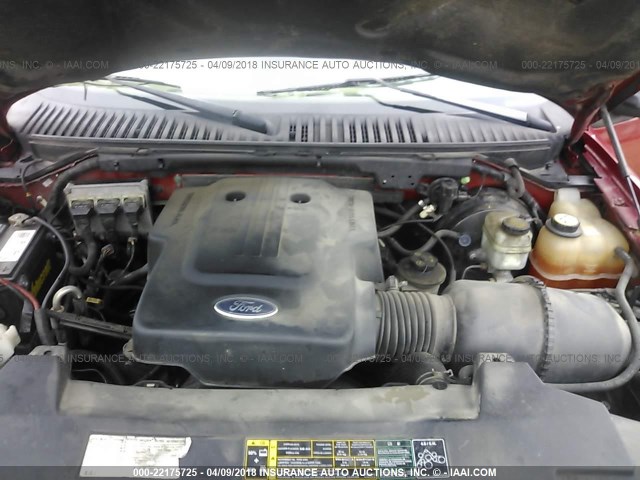 1FMRU15W23LB90753 - 2003 FORD EXPEDITION XLT RED photo 10