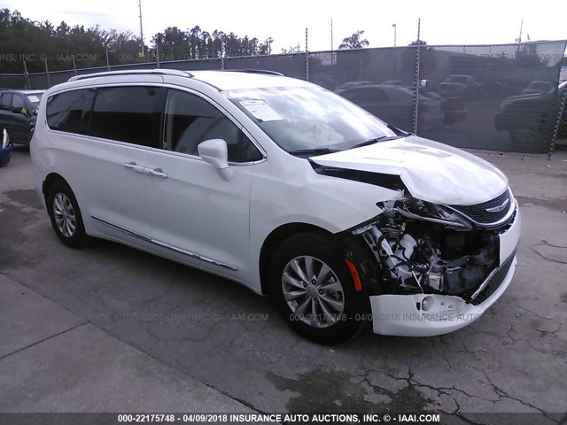 2C4RC1BG0JR204092 - 2018 CHRYSLER PACIFICA TOURING L WHITE photo 1