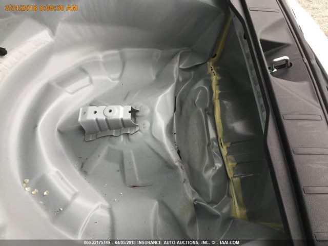 JF2SJAEC1JH540492 - 2018 SUBARU FORESTER 2.5I PREMIUM WHITE photo 14