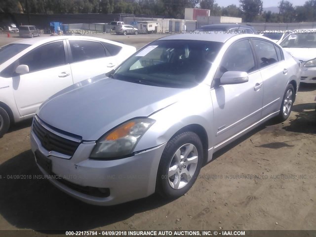 1N4CL21E88C149590 - 2008 NISSAN ALTIMA HYBRID SILVER photo 2