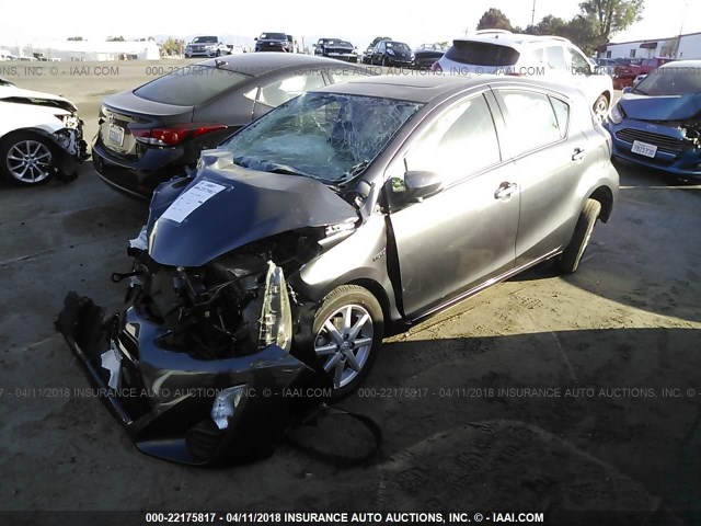 JTDKDTB30G1137126 - 2016 TOYOTA PRIUS C GRAY photo 2