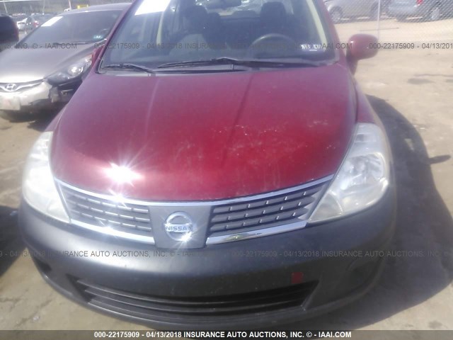 3N1BC11E59L366670 - 2009 NISSAN VERSA S/SL MAROON photo 6