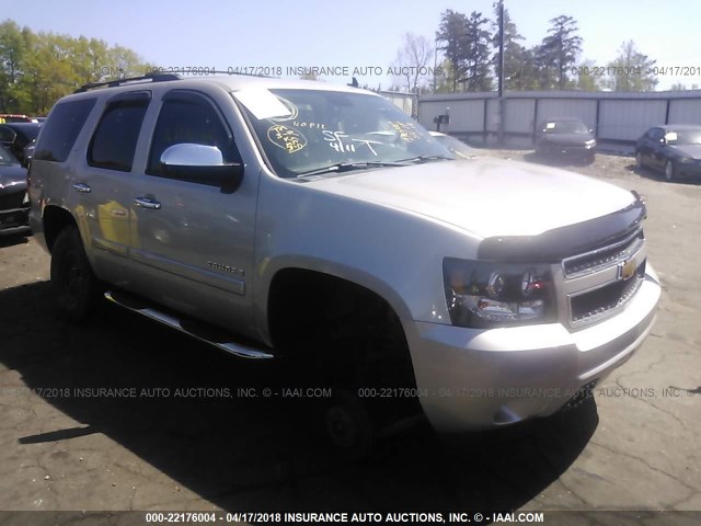 1GNFK13007J321201 - 2007 CHEVROLET TAHOE K1500 SILVER photo 1