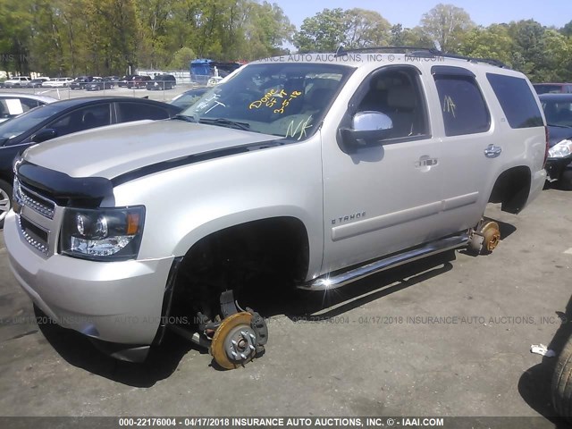 1GNFK13007J321201 - 2007 CHEVROLET TAHOE K1500 SILVER photo 2