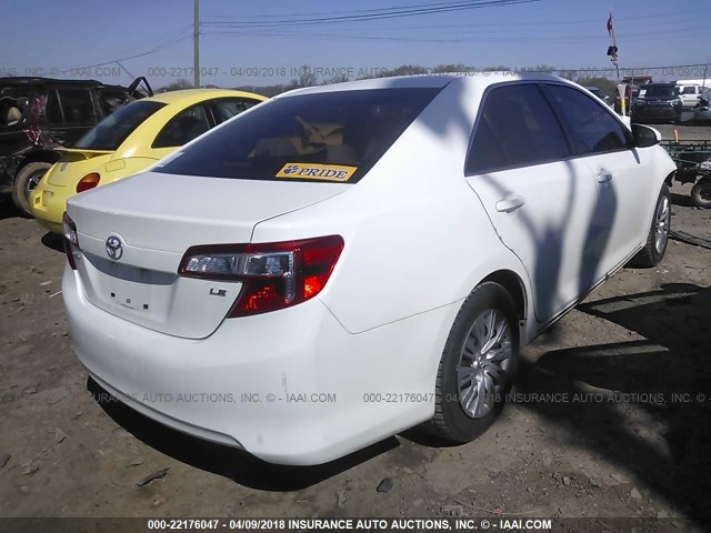 4T1BF1FKXCU115722 - 2012 TOYOTA CAMRY SE/LE/XLE WHITE photo 4