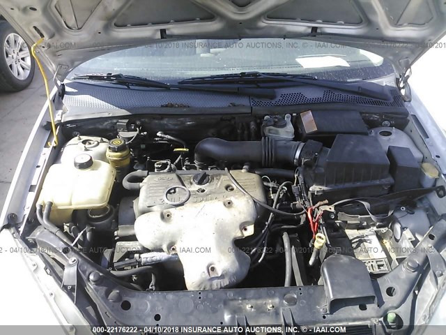 1FAFP33P72W302679 - 2002 FORD FOCUS LX SILVER photo 10