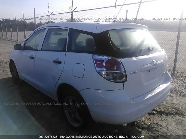 2T1KR32E88C702416 - 2008 TOYOTA COROLLA MATRIX XR WHITE photo 3